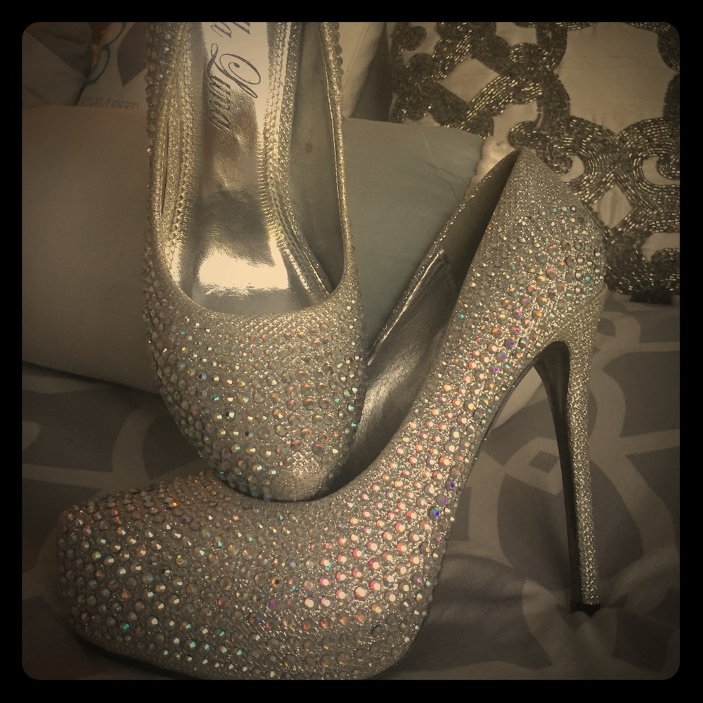 Cinderella Pumps